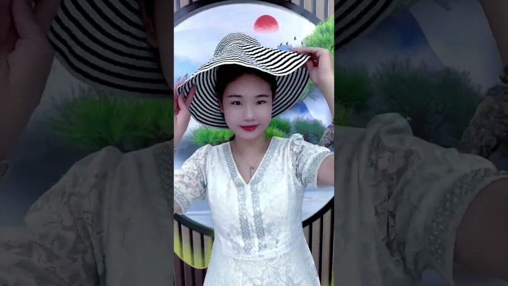 Women Seasonal Fashion Trends Videos