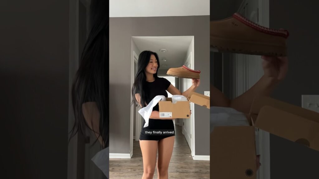 womenʼs footwear accessories videos