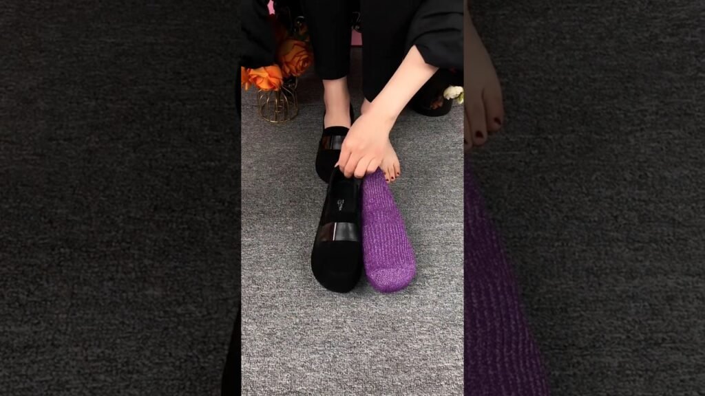 womenʼs footwear accessories videos