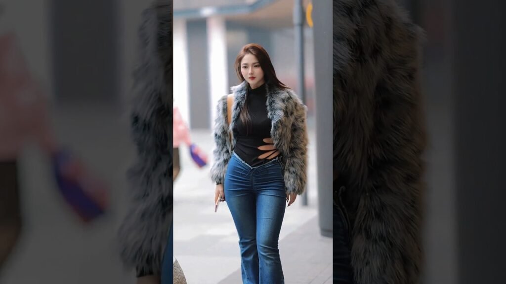 Women Seasonal Fashion Trends Videos