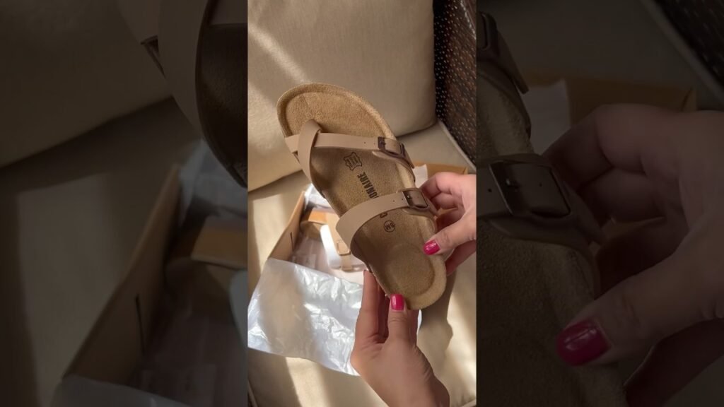 womenʼs footwear accessories videos