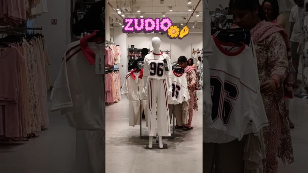 womenʼs footwear accessories videos