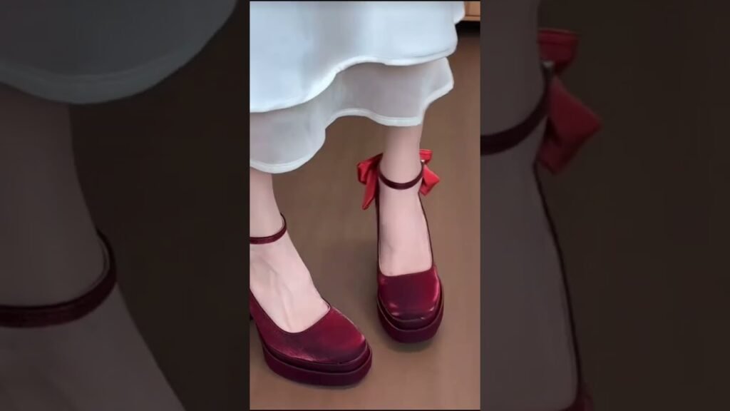 womenʼs footwear accessories videos