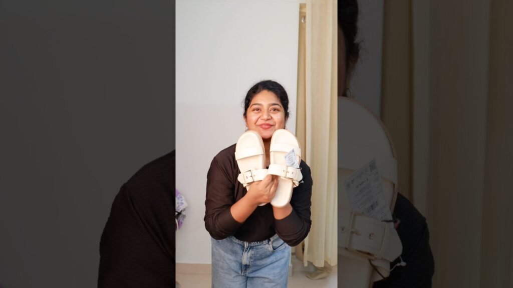 womenʼs footwear accessories videos