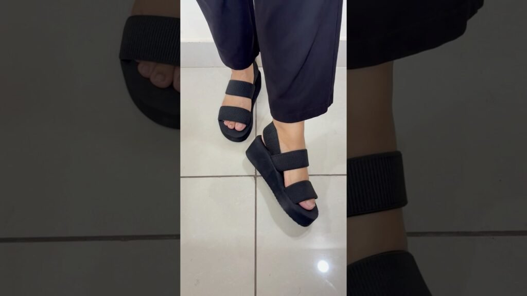 womenʼs footwear accessories videos